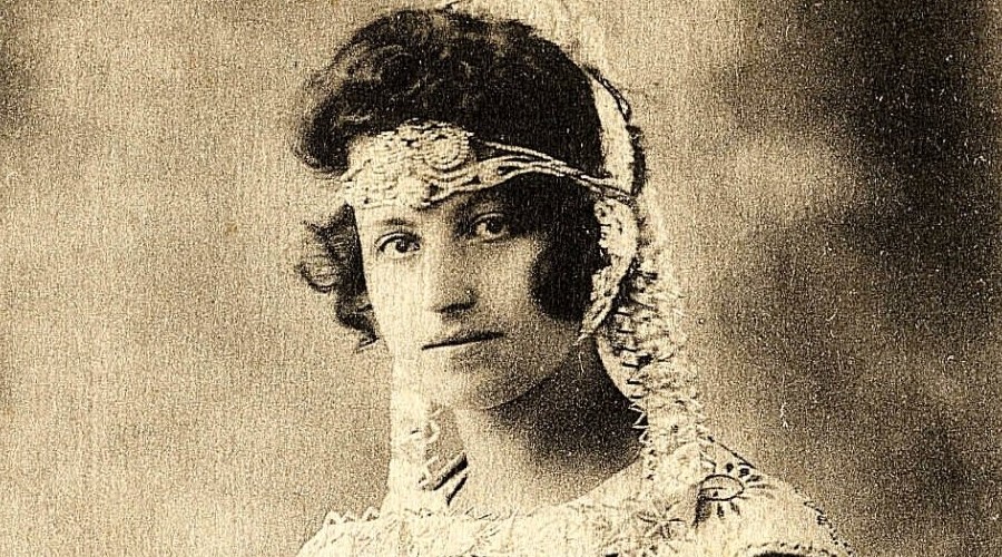 Festival de Cornouaille. Marie Guirriec, première reine en 1923 Sans2463