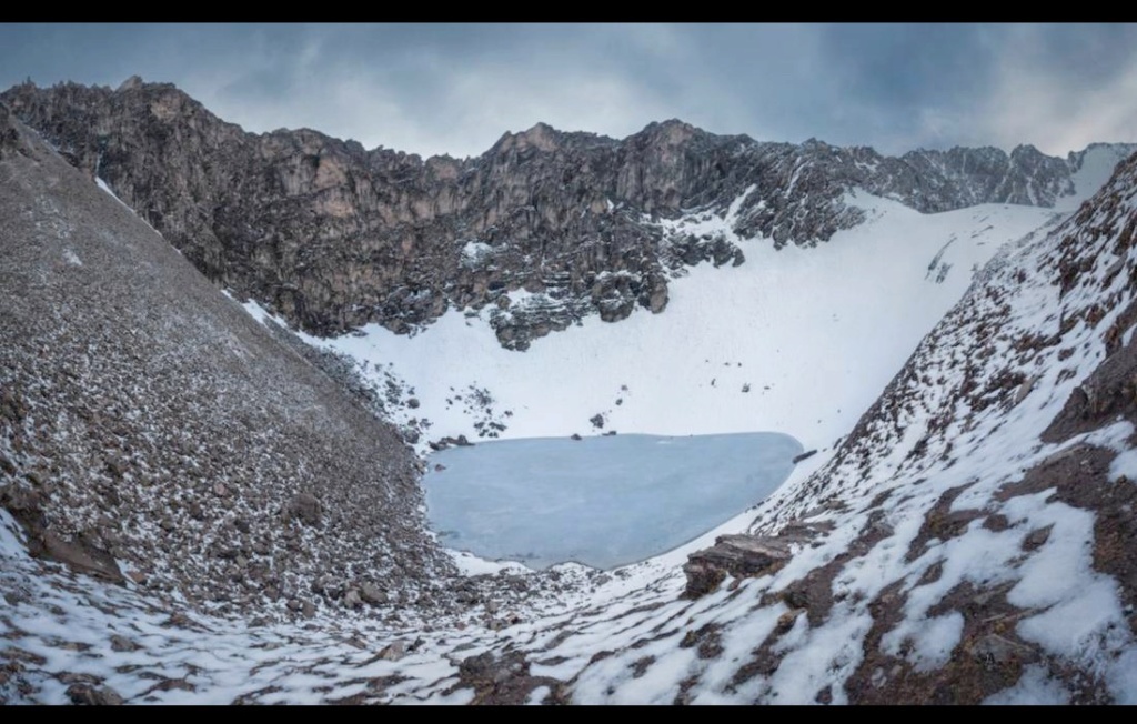 Le mystère du "lac des squelettes" continue d'intriguer dans l'Himalaya  Sans2765