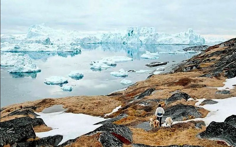 Le Groenland s’assombrit, ce qui accélère son réchauffement Sans6109
