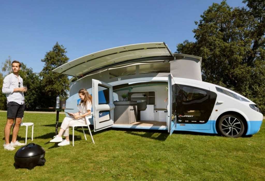 Un camping-car entièrement solaire Sans6424