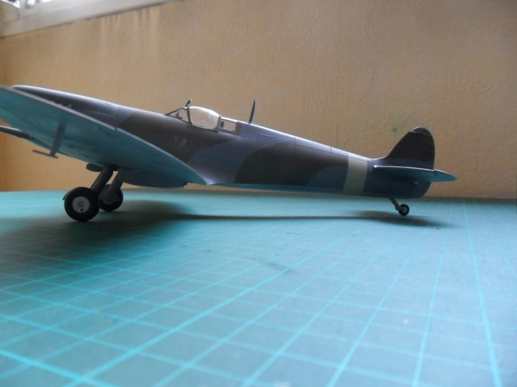 Spitfire Mk IXC 1/32ème Tamiya - Page 3 Sam_3312
