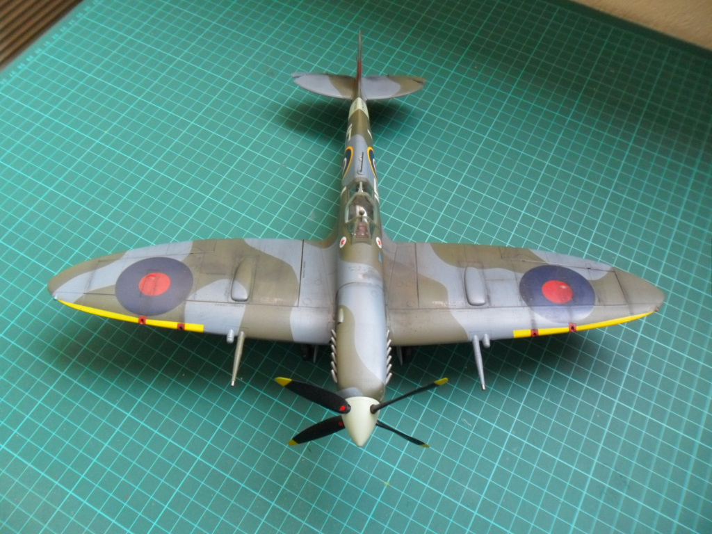 Spitfire Mk IXC 1/32ème Tamiya - Page 4 Sam_3318