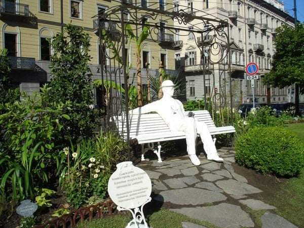 Esculturas de Rodolfo Marasciuolo en los Jardines "Lamarmora" Turín, Italia. Fb_i1382