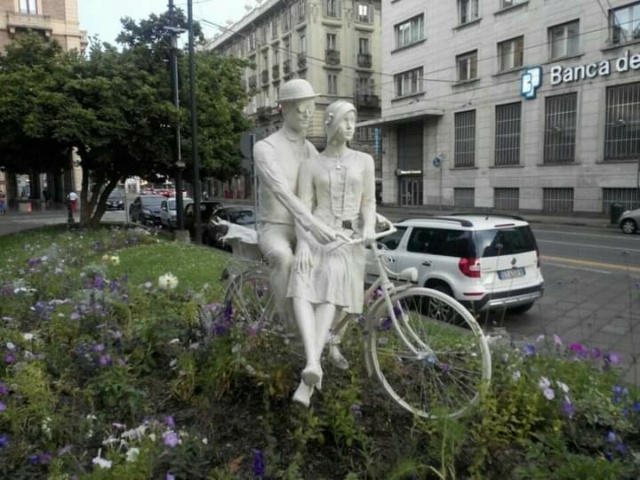 Esculturas de Rodolfo Marasciuolo en los Jardines "Lamarmora" Turín, Italia. Fb_i1383