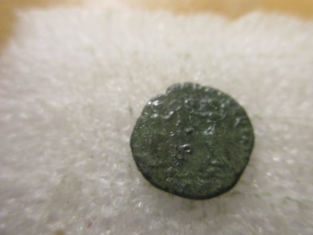Monnaie de l'empereur Constance II atelIer en Arles 337/361 Img_9321
