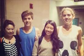 Lo  increible que puede llegar hacer la edad osea Los Gemelos Cole sprouse Y dylan sprouse Descar10