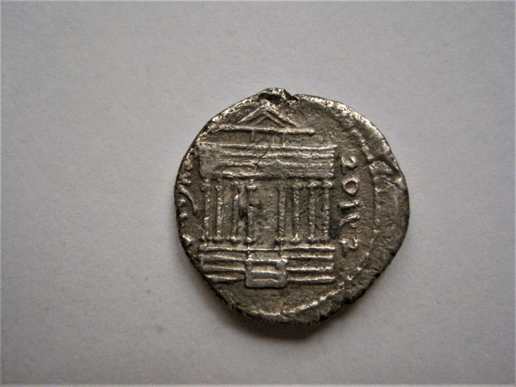 Denario del Rey Juba I. Útica (Numidia). 48-46 a. C. Img_3213