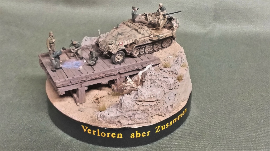 <<VERLOREN, ABER ZUSAMMEN>>dio terminé: Sd.kfz.251/17 Ausf.C   1/76 MILICAST    Verlor12