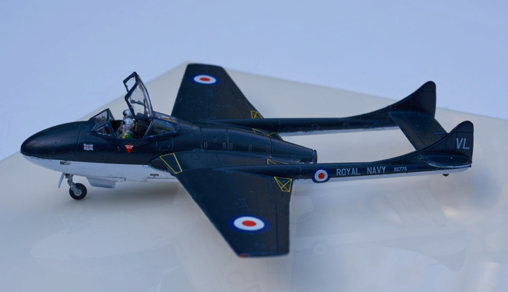 [AIRFIX] De Havilland Vampire T-22 "Admiral's barge" [FINI] Dsc_3810