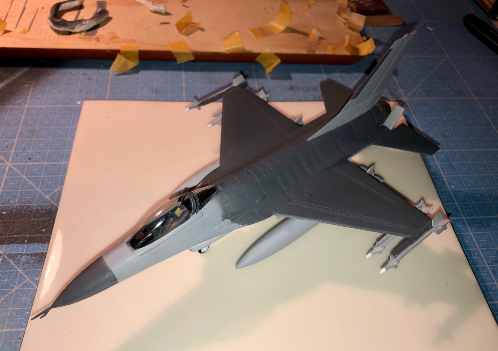 [Revell] General Dynamics F-16 KLu FINI - Page 2 Img_5313