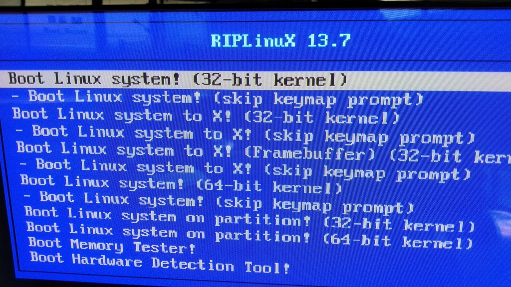 RIPLinuX  para instalar en cualquier ordenador viejo CD  Img_2060