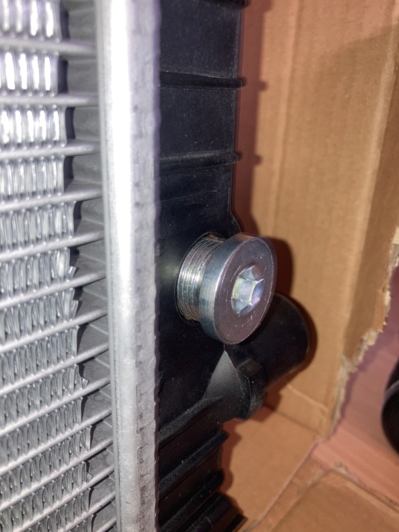 URGENT radiateur 7409cb10