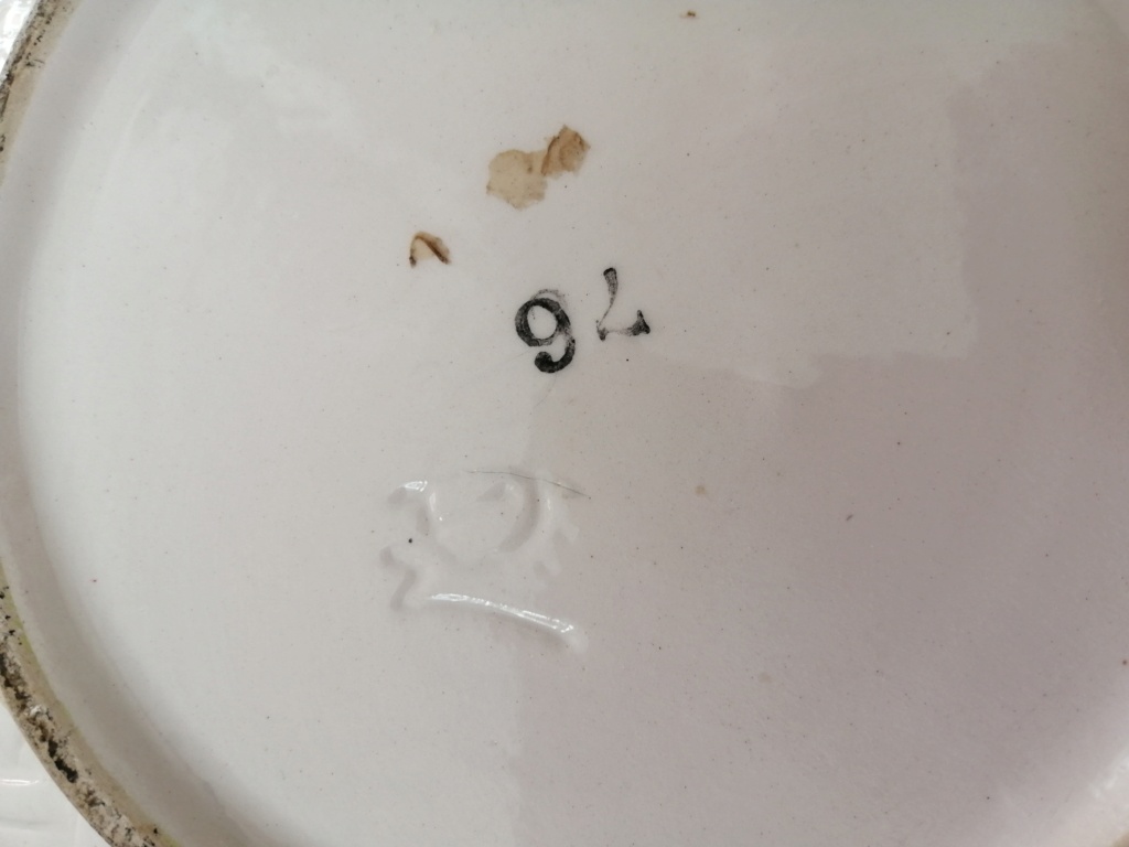 Help with Identifying large ceramic bowl Img_2020