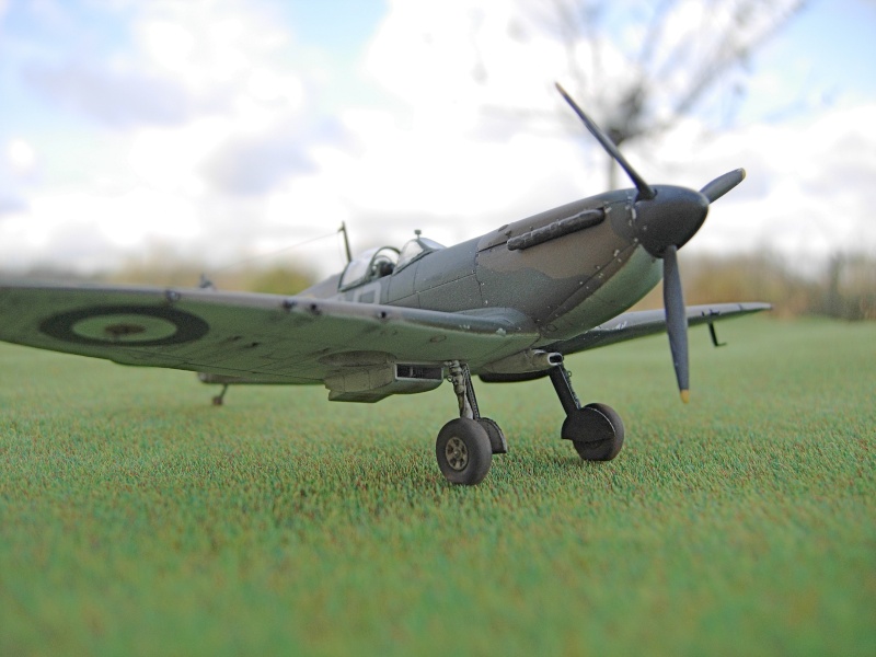 SPITFIRE Mk 1  (Tamiya 1/72) Dscn2818