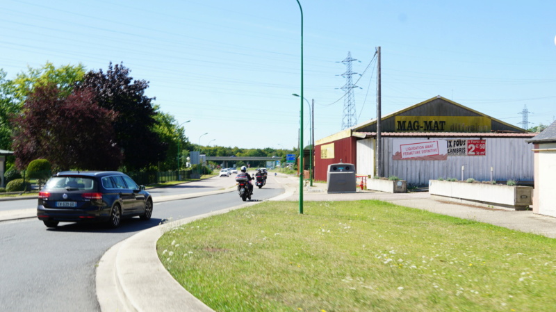 2024-08-11 Balade improvisée Pont de l'Arche avec Restaurant (27) Dsc03202