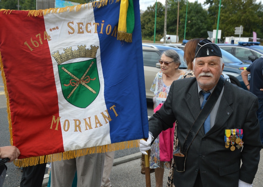 Combats de PONT ROMPU MORNANT - 80 ans - Cérémonies Dsc_0230