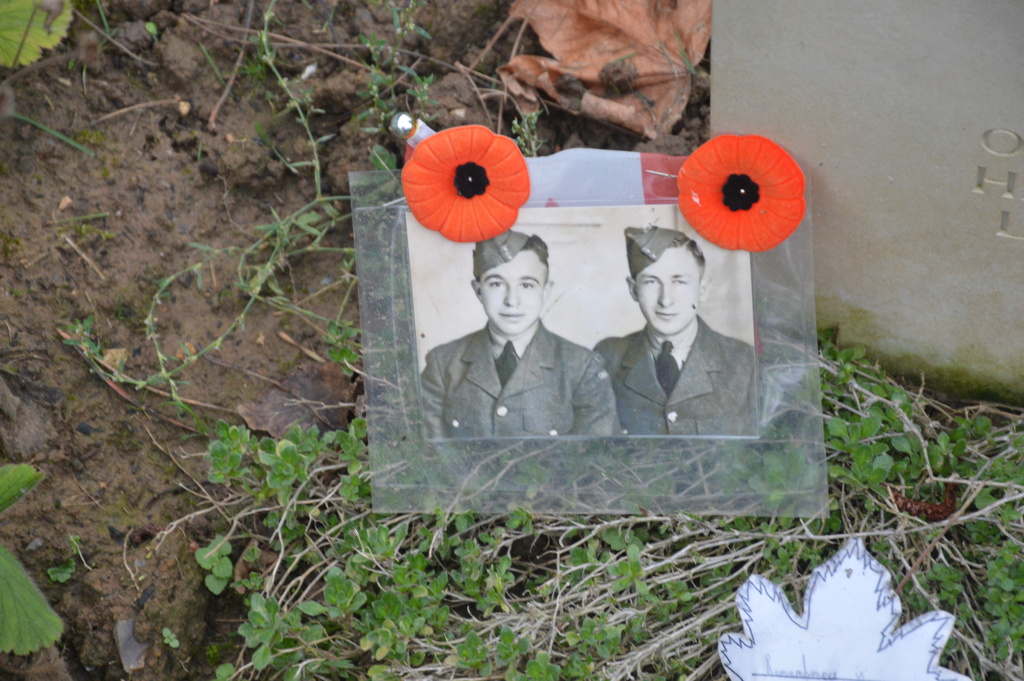 Cimetière Mémorial Canadien - BENY SUR MER - NORMANDIE Dsc_0740