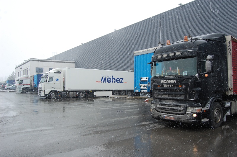 Les miens! ==> Scania R420 - Page 12 00510