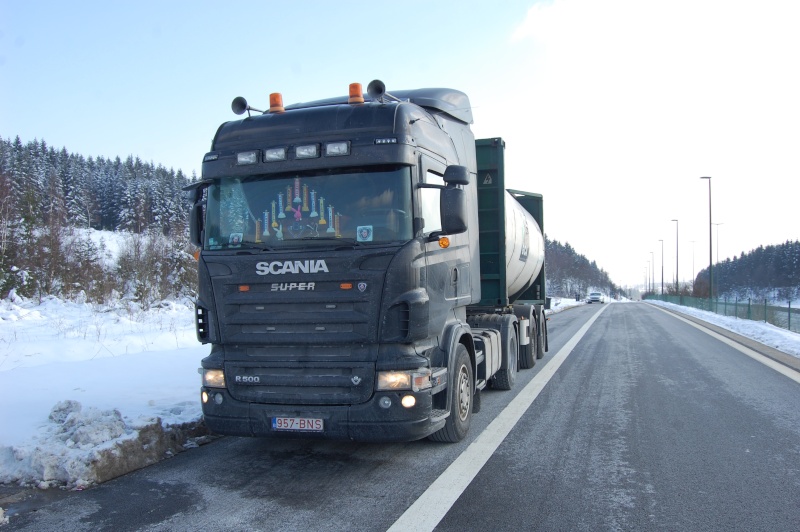 Les miens! ==> Scania R420 - Page 12 02710