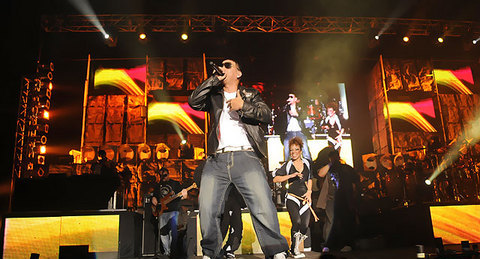 Daddy Yankee Lleno Todo Un Palacio Daddy_12