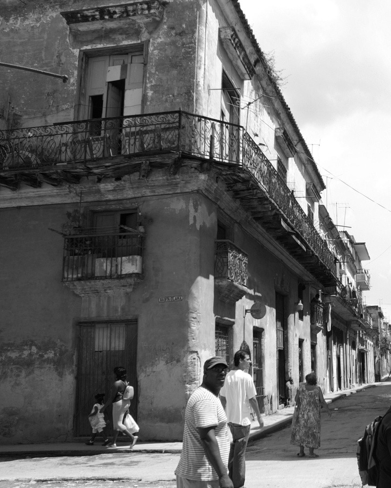 El derecho de cada familia cubana a disfrutar de una vivienda digna. - Página 4 Cuba_210