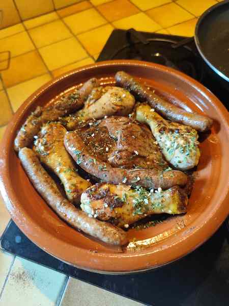 Tajine de poulet aux amandes et noix de cajou Img_2271