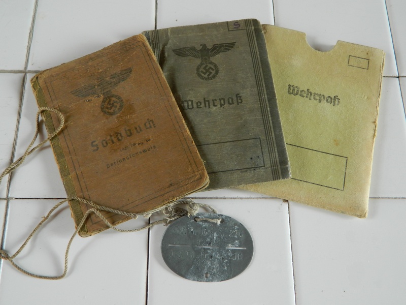 Ensemble Soldbuch,Wehrpass et EK Dscn0420