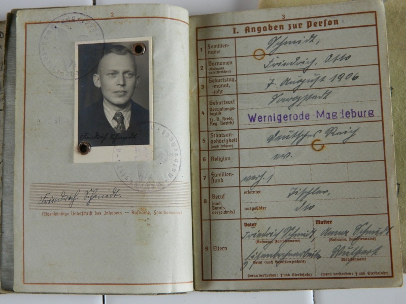 Ensemble Soldbuch,Wehrpass et EK Dscn0424