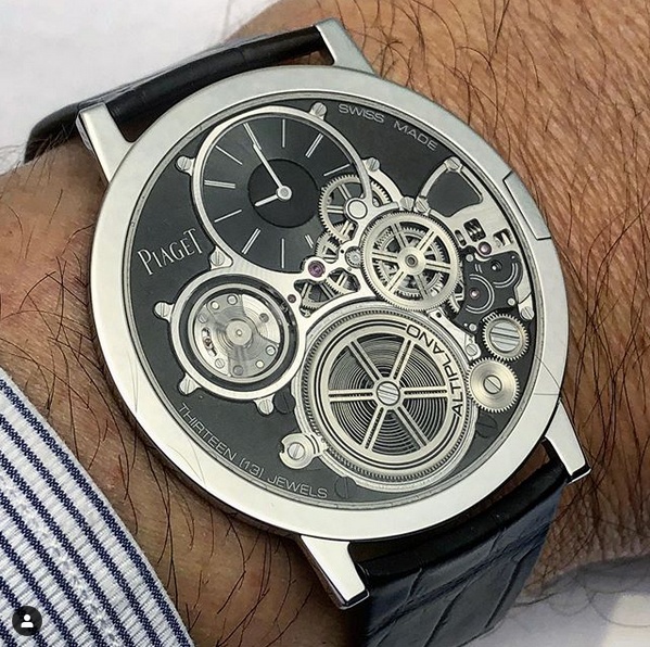 Piaget présente la montre mécanique la plus plate du monde - Page 2 Piaget10