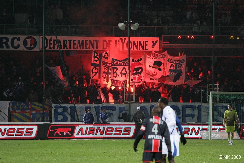 L1: Auxerre - PSG - Page 3 Auxerr10