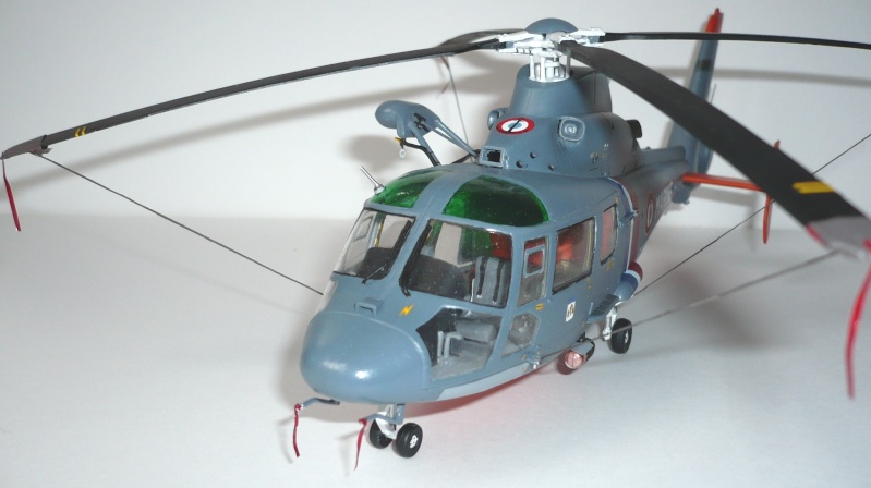[CONCOURS HELICO] Dauphin SP Marine 1/48 Trumpeter - Page 3 410
