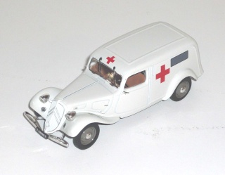 Citroën et les ambulances Saga13