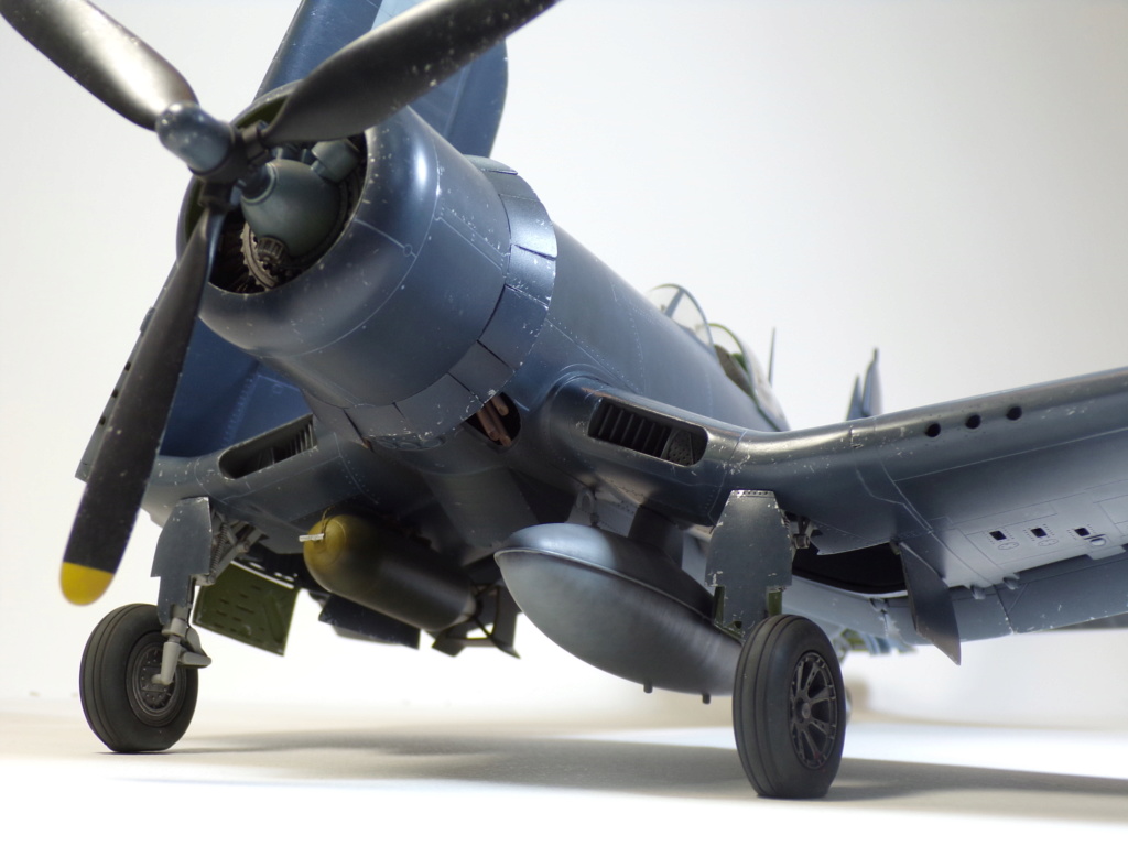 F4U1D corsair à croupion blanc (trumpeter 1/32)  0817