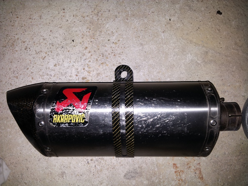 VDS Pot AKRAPOVIC r6 20130217