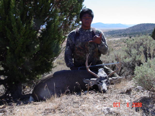 local boy living in nevada mullie hunt with grandpa Reyven14