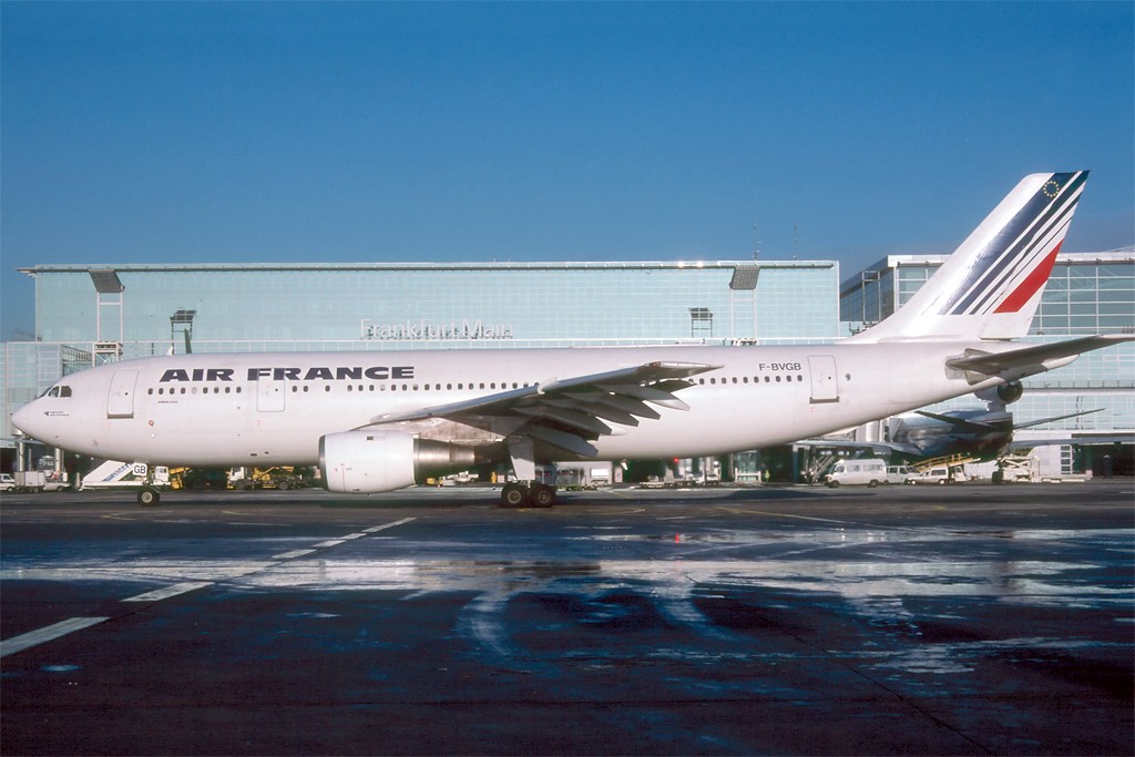 A300 in FRA - Page 2 A300b210