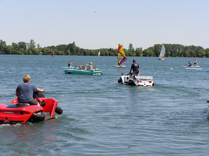 Amphicars und andere Amphibienfahrzeuge am Zülpicher See 2110