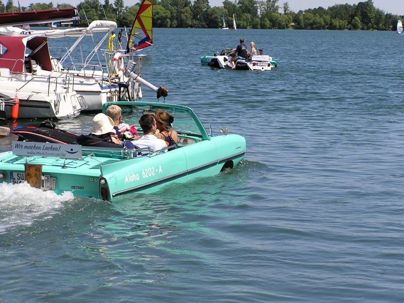 Amphicars und andere Amphibienfahrzeuge am Zülpicher See 2310