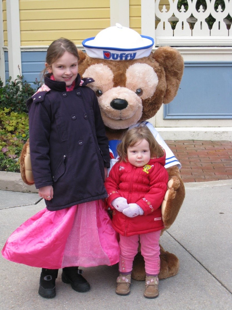 Vos photos avec les Personnages Disney - Page 25 Duffy10