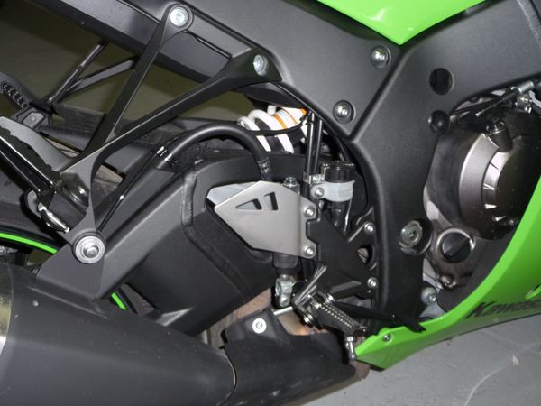 ZX10R 2011 - Page 2 P1110611