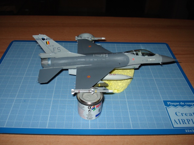 [REVELL]- F16 Mlu BELGique 1/72 Dsc02643