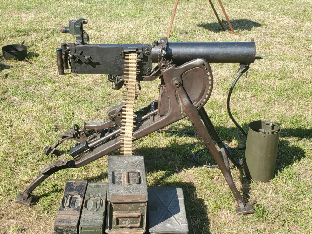  La mitrailleuse MG08 et ses accessoires - Page 2 35405010