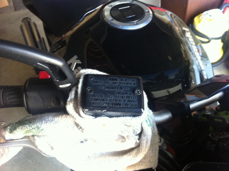 [TUTORIEL] Remplacement et purge du liquide de frein Moto, fait sur Z1000 310