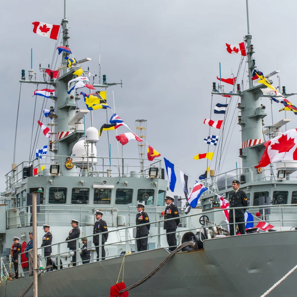 NCSMHarryDeWolf - marine Royale Canadienne  - Page 3 10212