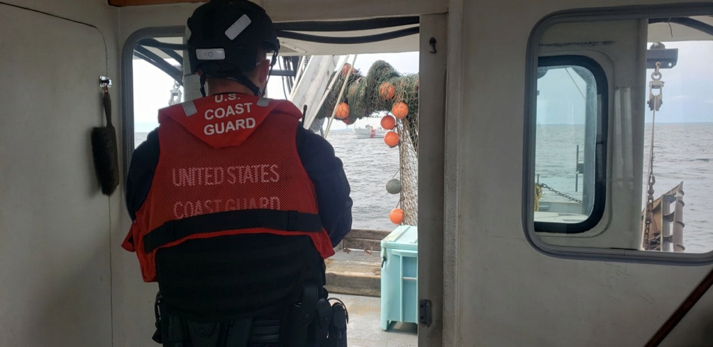USCG - U. S. Coast Guard (garde-côtes des États-Unis) - Page 7 10247