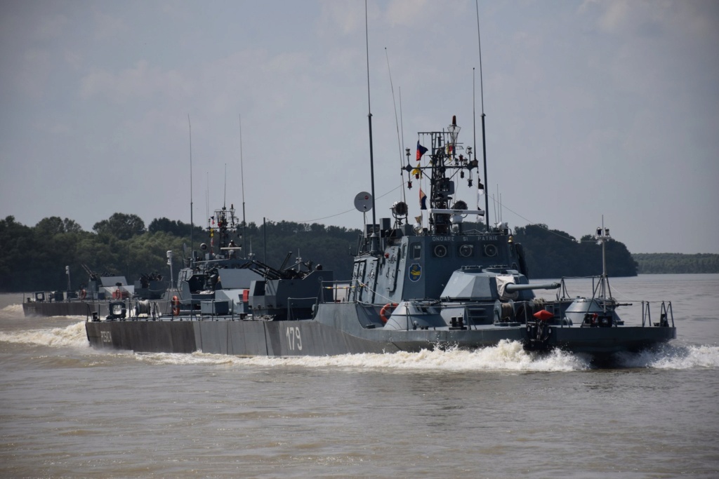 Romanian navy - Marine roumaine - Page 3 12137