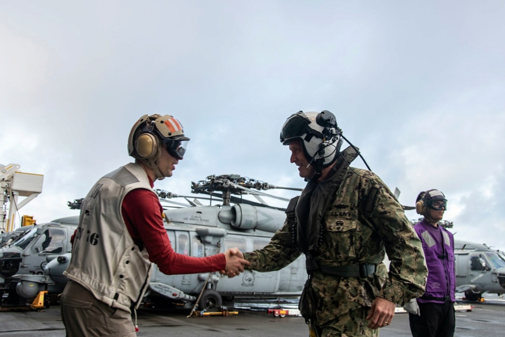 US Navy : sujets divers - Page 34 21143