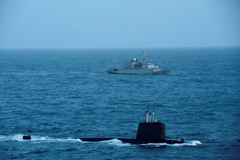 Focus - Les actualités de la Marine Française - Page 21 2726