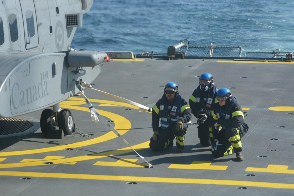 Tag hmcshalifax sur www.belgian-navy.be 4202