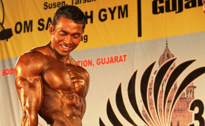 Dalit Boy Dr. Tushar Borkar becomes second runner up Mr. India 2011 Tushar10